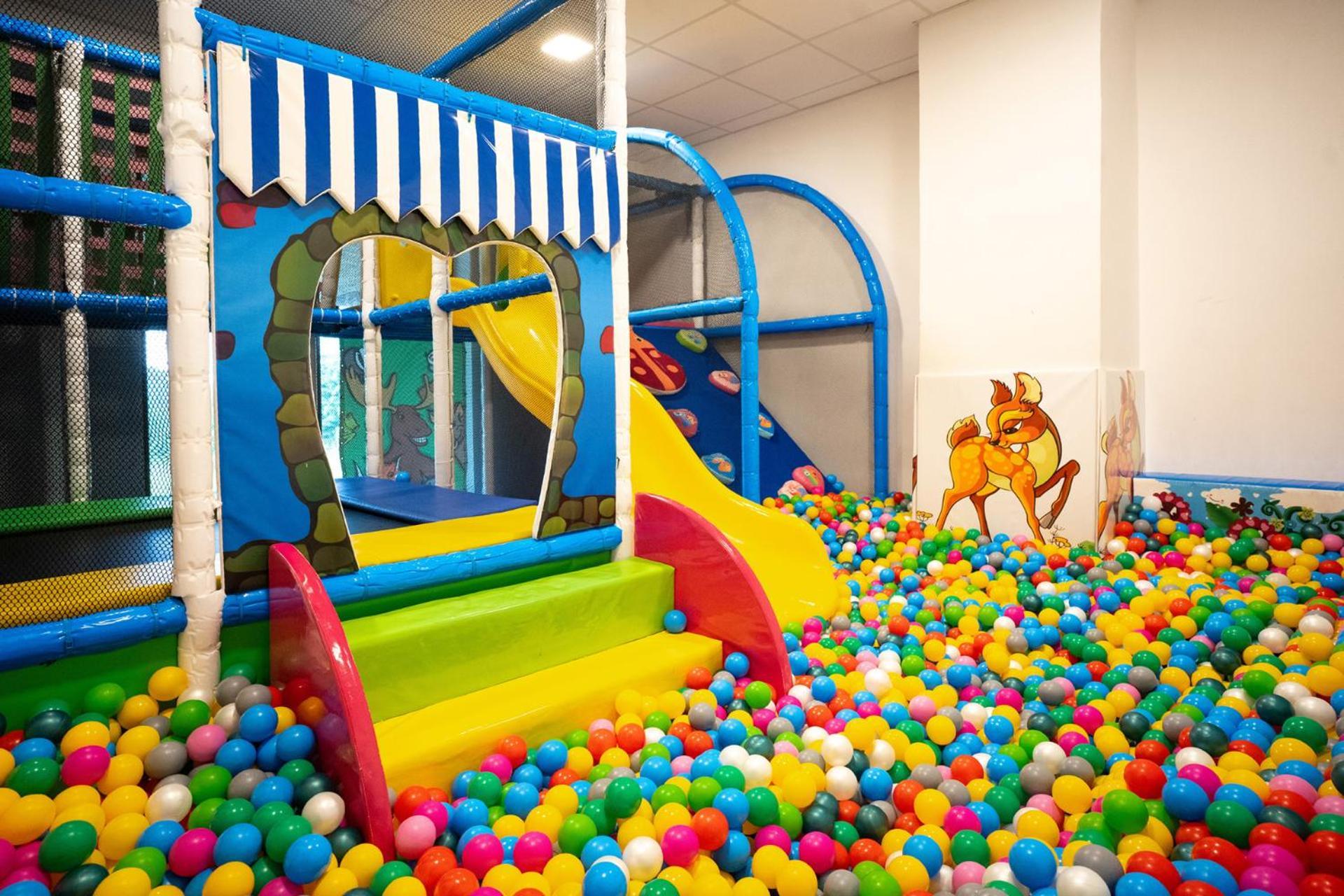 Hotel Kristian Kubova Huť Extérieur photo