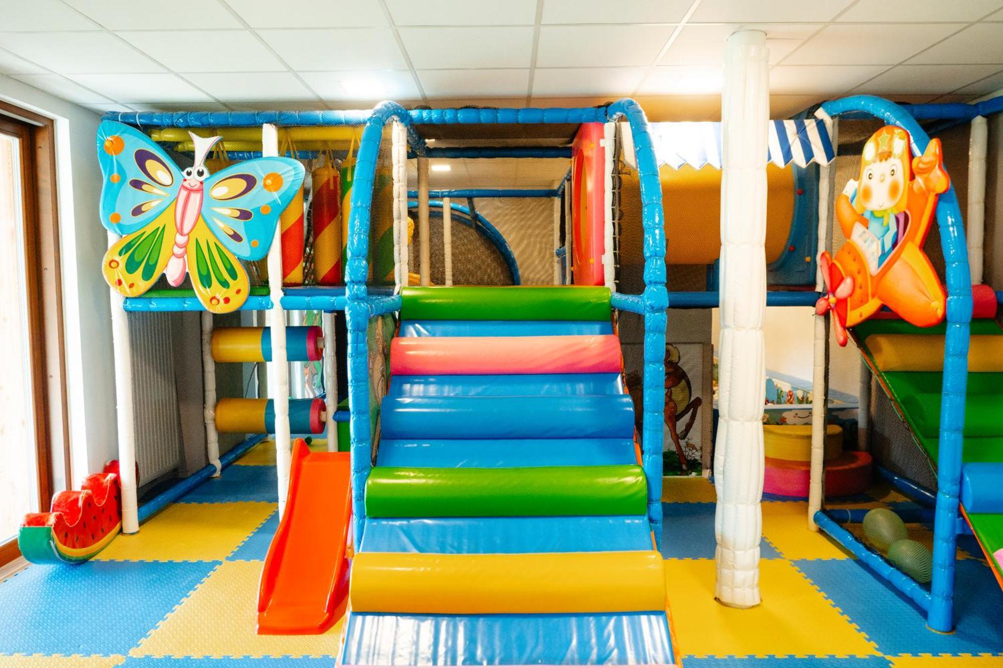 Hotel Kristian Kubova Huť Extérieur photo