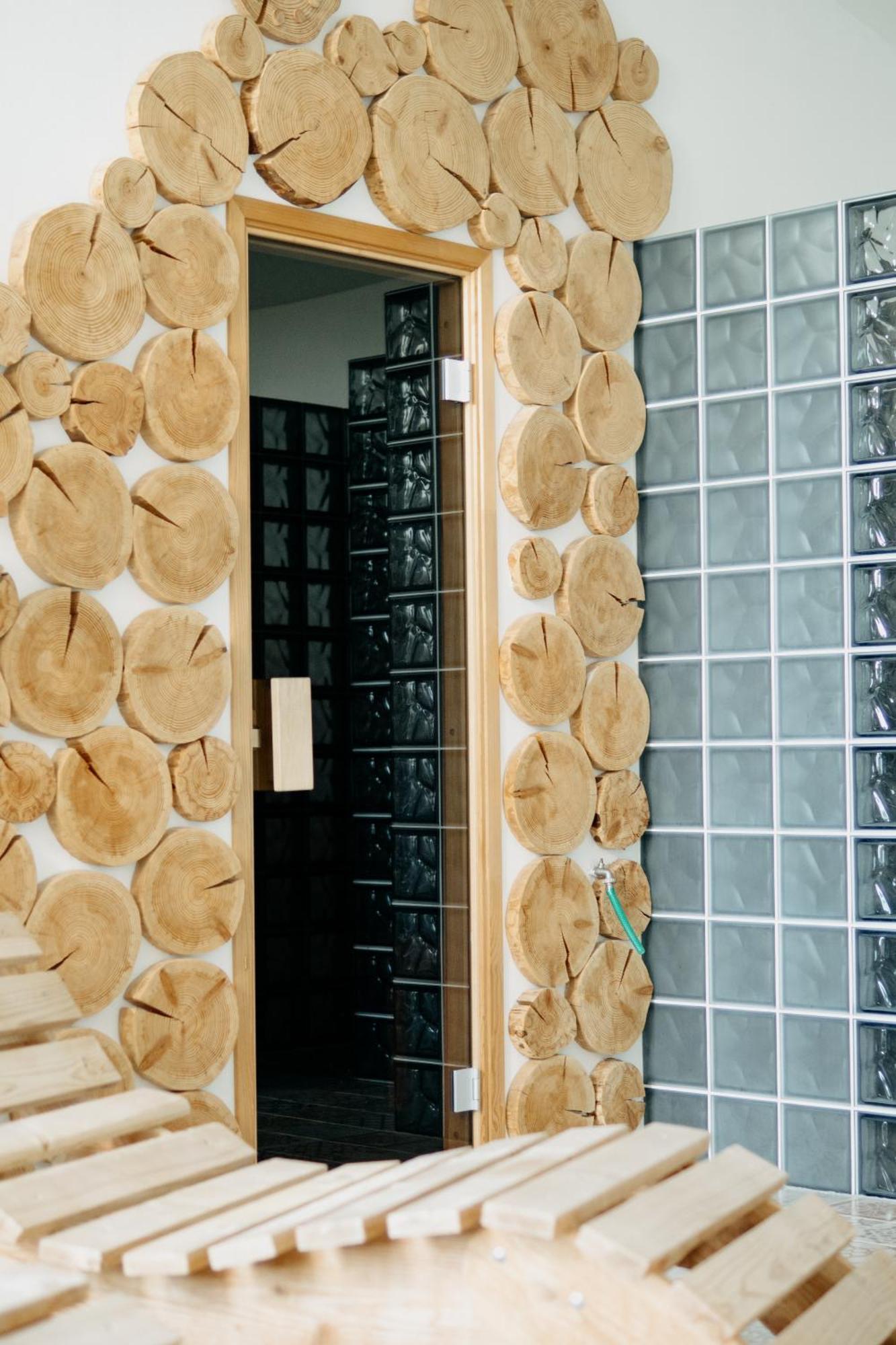 Hotel Kristian Kubova Huť Extérieur photo