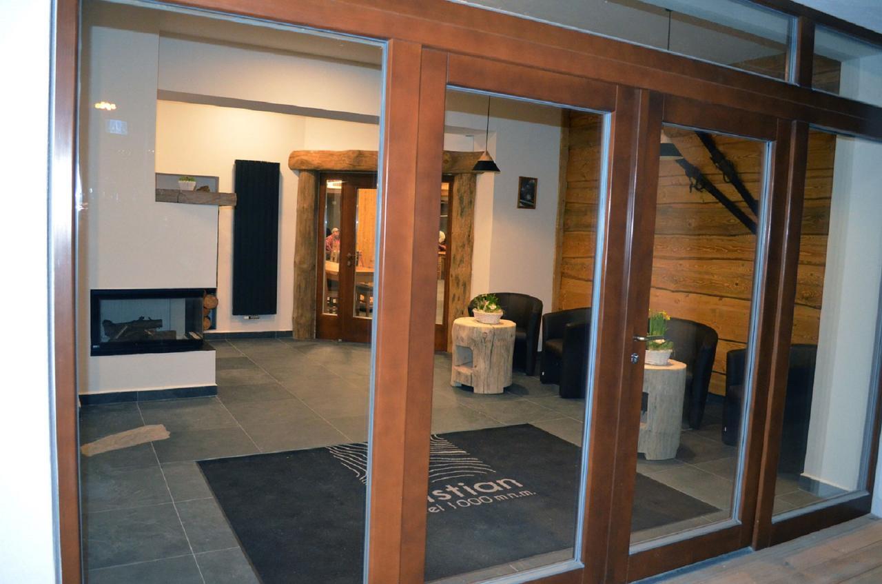 Hotel Kristian Kubova Huť Extérieur photo